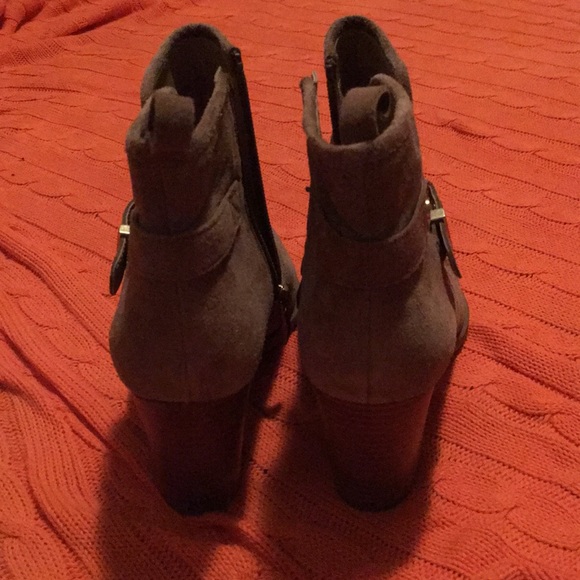 Like new suede bootie from Franco Sarto. - Picture 4 of 5